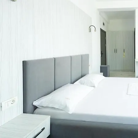 Alutus Boutique Πανσιόν